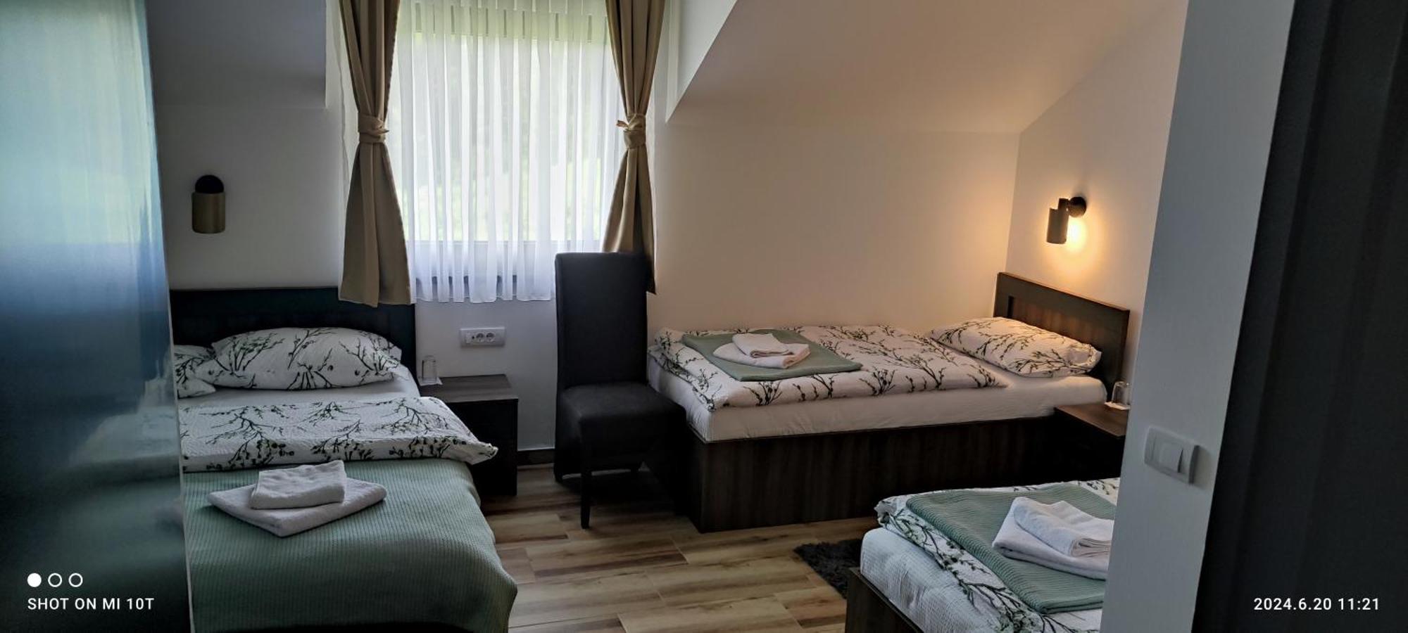 Hotel Pansion I Restoran ,, Pogled" Han Pijesak Esterno foto