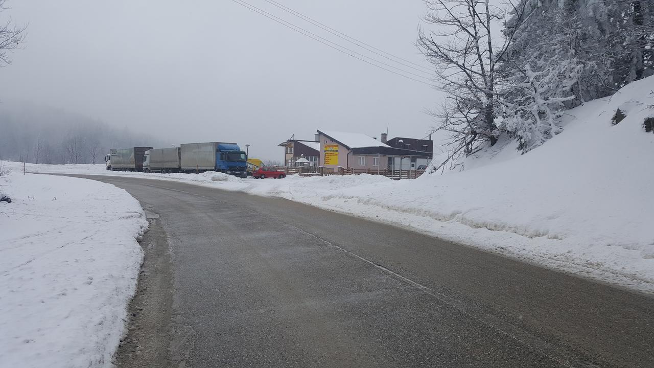 Hotel Pansion I Restoran ,, Pogled" Han Pijesak Esterno foto