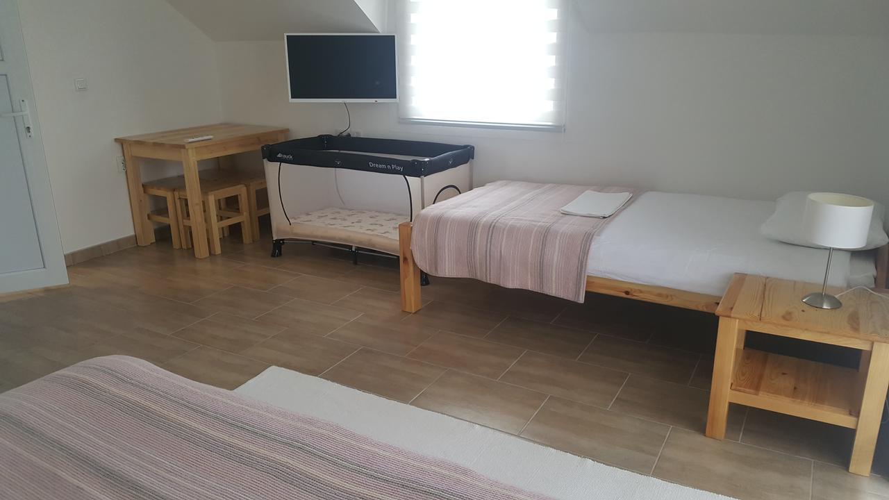 Hotel Pansion I Restoran ,, Pogled" Han Pijesak Esterno foto