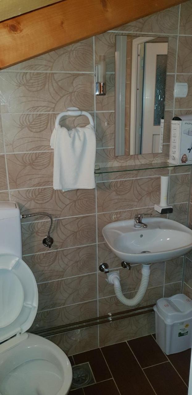 Hotel Pansion I Restoran ,, Pogled" Han Pijesak Esterno foto