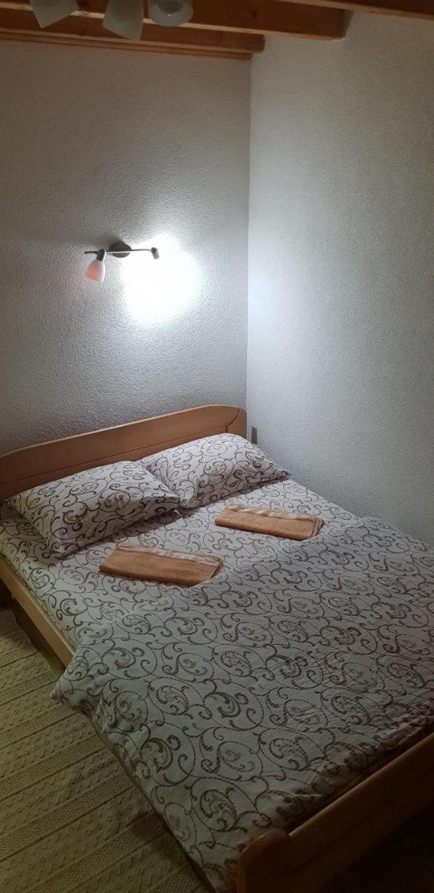 Hotel Pansion I Restoran ,, Pogled" Han Pijesak Esterno foto