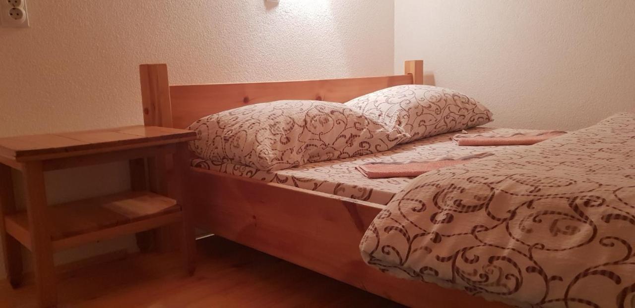Hotel Pansion I Restoran ,, Pogled" Han Pijesak Esterno foto